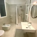 Farolfi Galliera Apartamento