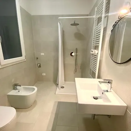 Farolfi Galliera Appartement