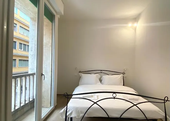 Farolfi Galliera Appartamento *